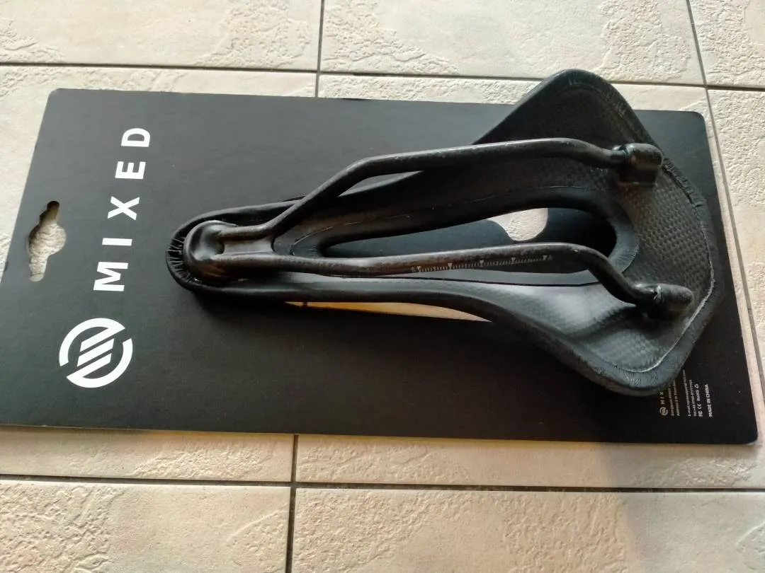 MIXED Road Saddles