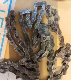 SHIMANO DEORE XT M8100 116 LINK CHAIN NEW (DUE TO WATER CORROSION) - THIS IS TOTALLY NEVER BEEN USED