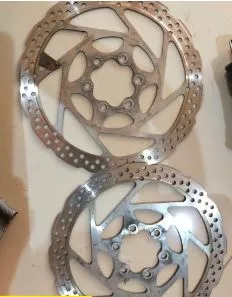 SHIMANO 1 PAIR - 2PIECES 160MM 6 BOLT ROTOR USED LESS THAN 2 MONTHS - SELLING DUE TO UPGRADE FLOAT R