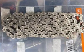 KMC 9SPEED CHAIN USED LESS THAN 100KM IN LESS THAN 2 MONTHS