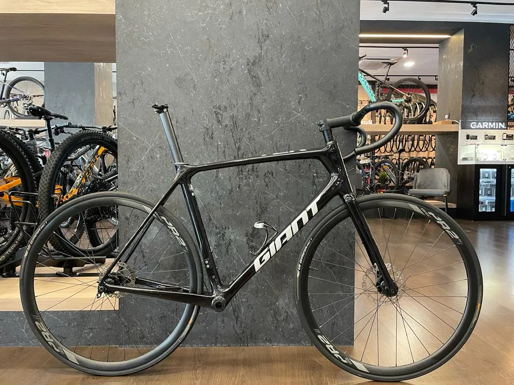 GIANT TCR CARBON FRAME SET CHEAP CHEAP SELLING !
