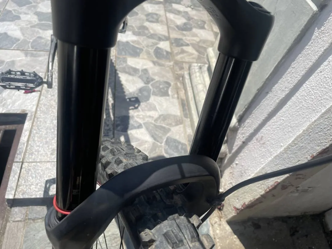 ROCKSHOX YARI BOOST
