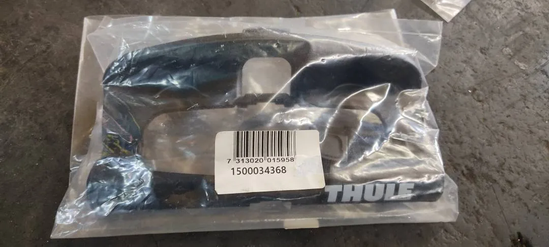 THULE ACCESSORIES STRAP AND BIKE STAND