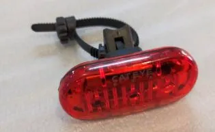 CATEYE OMNI 3 REAR BLINKER - USED 4 MONTHS (SELLING TO UPGRADE VIZ450)