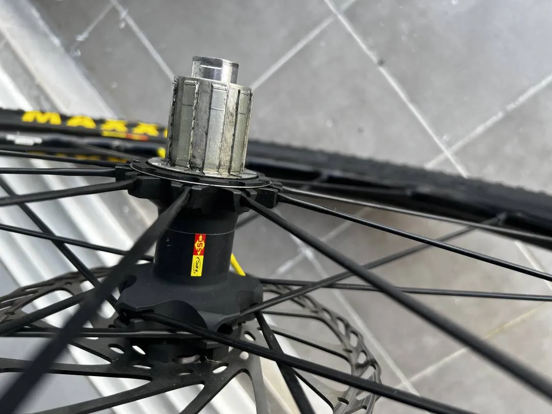 SOLD Mavic Crossmax 27.5 Carbon Hub