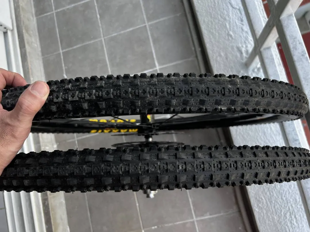 SOLD Mavic Crossmax 27.5 Carbon Hub