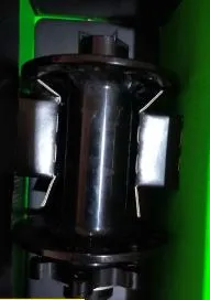 FRONT HUB BOOST TAKEN OUT FROM SPECIALIZED BIKE 15X110MM 32HOLE HUB MILEAGE USE LESS THAN 160KM
