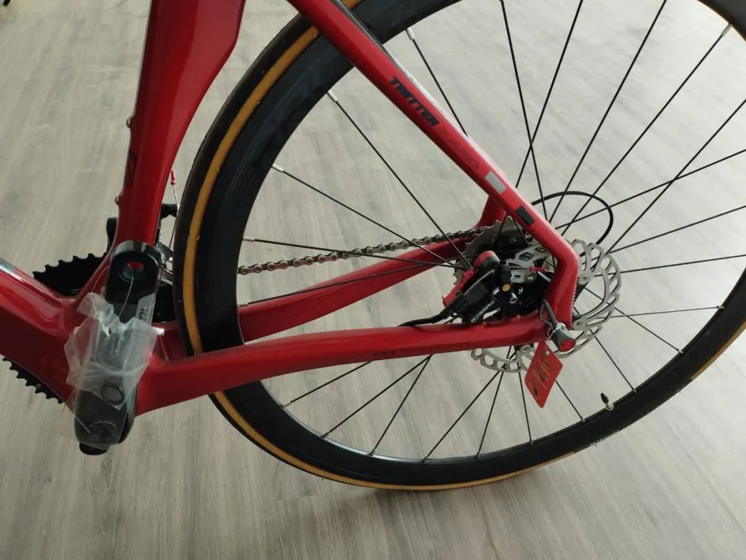 Twitter Cyclone Sram Rival 22S Carbon Road Bike