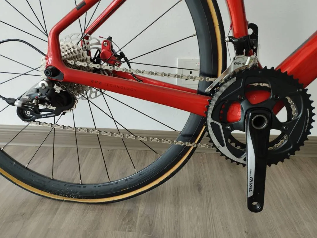 Twitter Cyclone Sram Rival 22S Carbon Road Bike