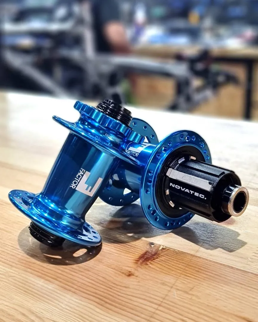 NOVATEC FACTOR HUBS | MTB | SET | THRU AXLE/QR