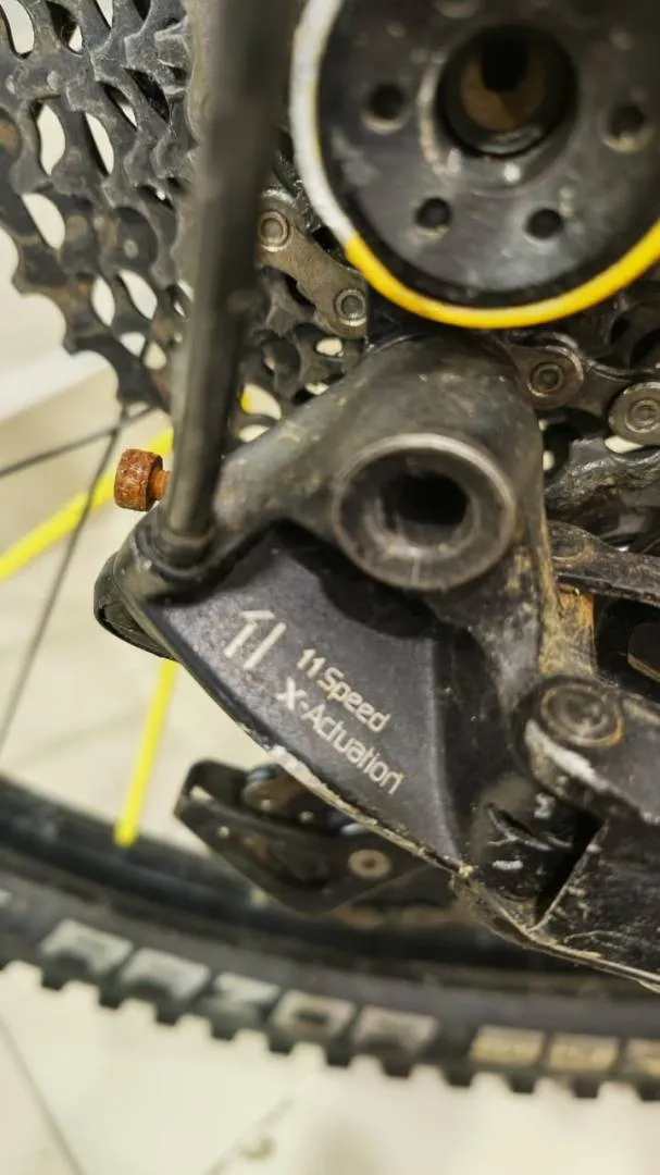 UNITED INFINITE C611 full suspension carbon