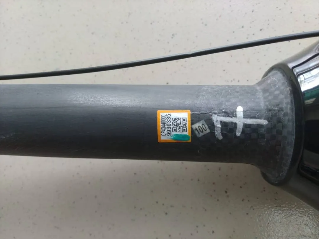 Original Canyon Endurace 650B carbon fork ( disc brake type)