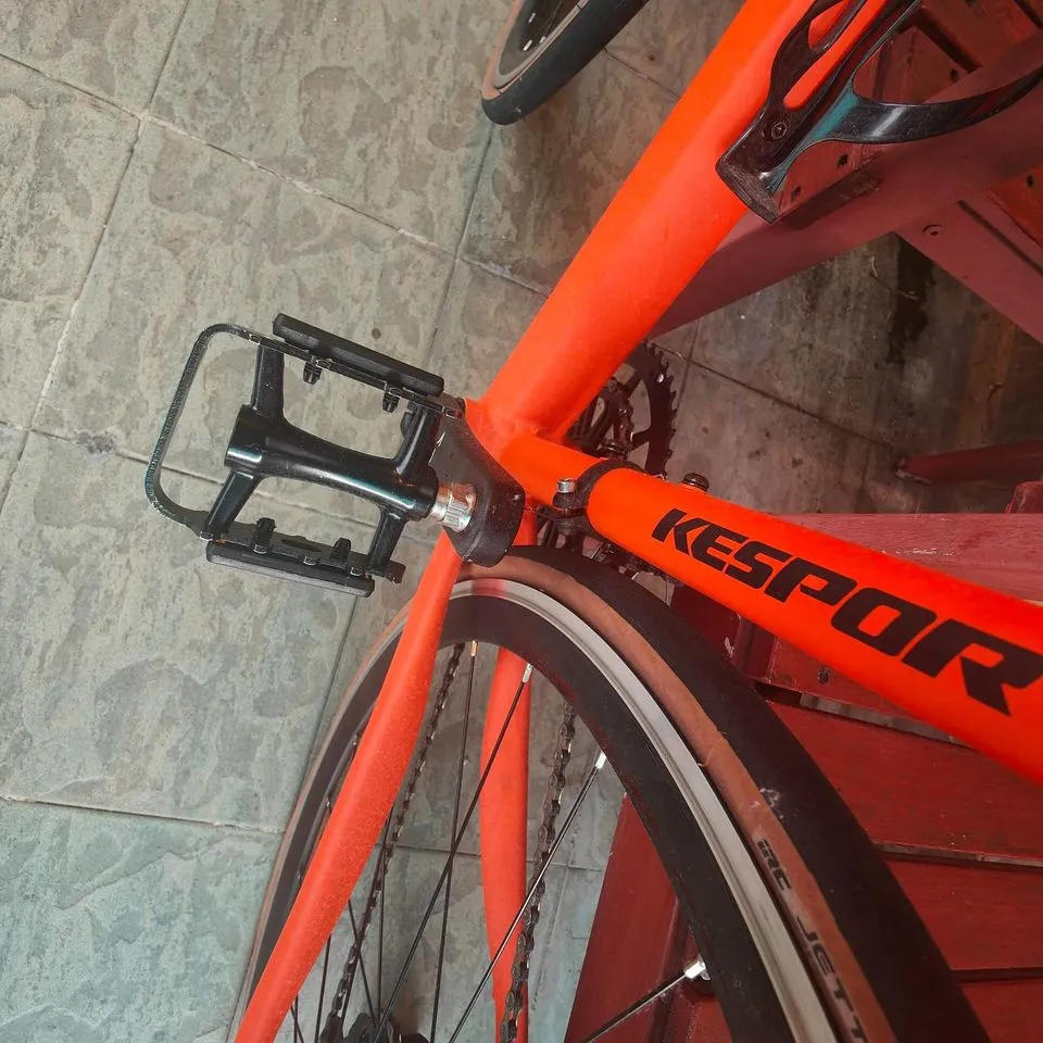 Kespor 11 speed road bike KOM setup 50/34 105 groupset used
