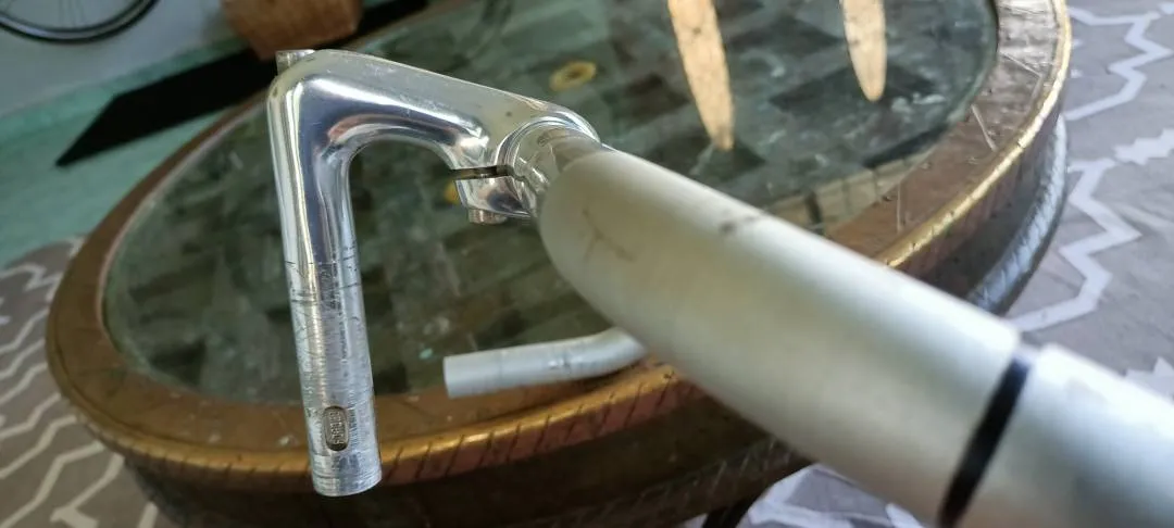 Handle bar
