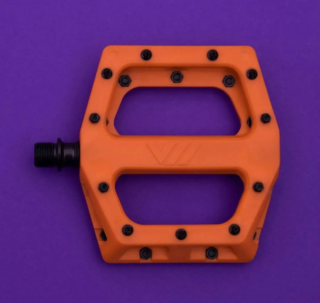 DMR V11 NYLON PEDALS