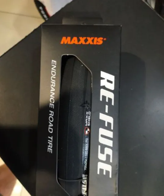 MAXXIS RE-FUSE 28C OR 23C TIRE 700 CHOOSE ONE CLEARANCE LAST FEW UNITS - GUARANTEED ORIGINAL TIRES