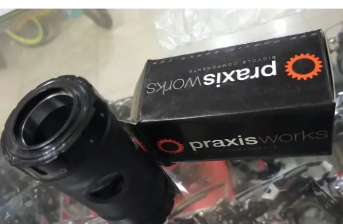 PRAXIS WORKS BOTTOM BRACKET M30THRU PF/BB30