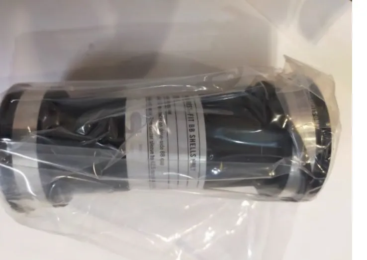 RACEFACE RACE FACE X-TYPE PRESSFIT BOTTOM BRACKET GENUINE GUARANTEED WITH PREMIUM BEARING DESIGNED -