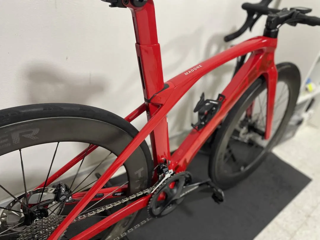 TREK MADONE SL6 2022