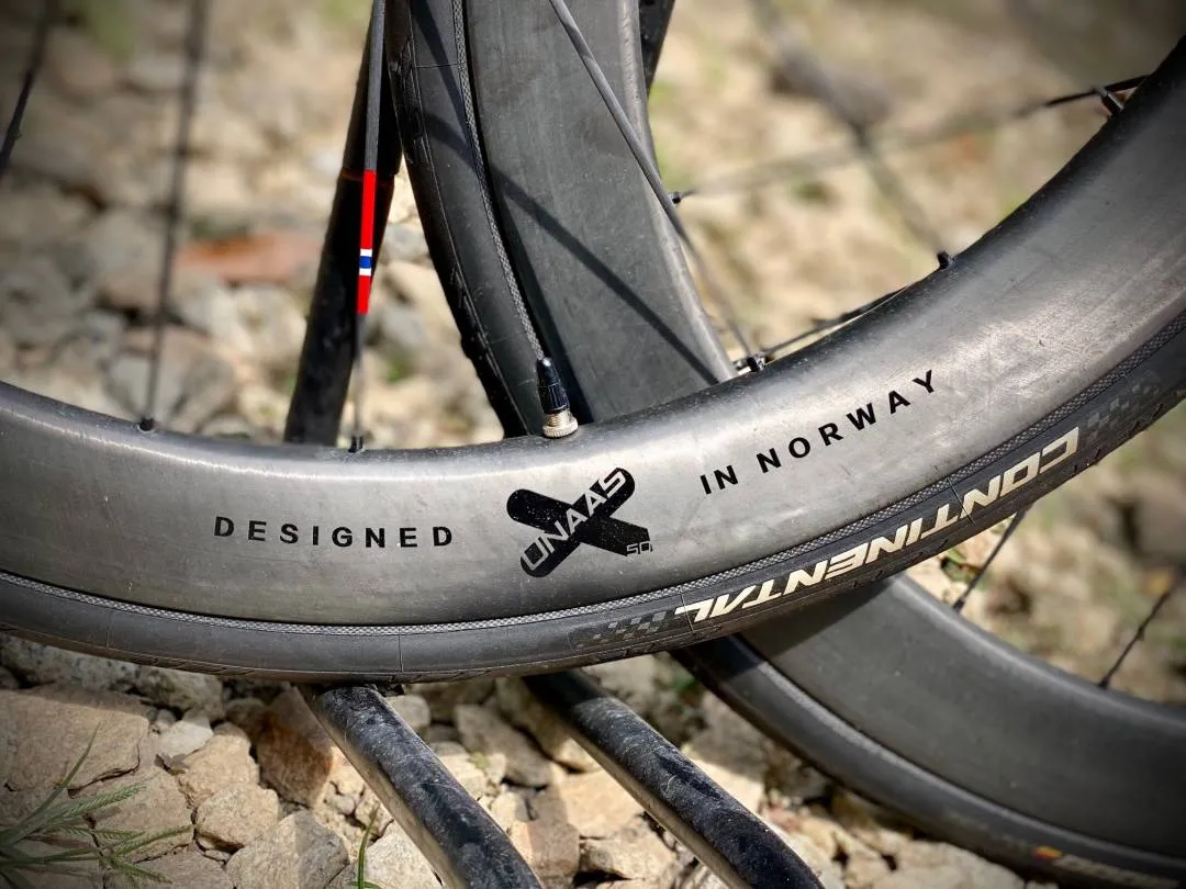 UNAAS X50 carbon disc brake superlightweight wheelset