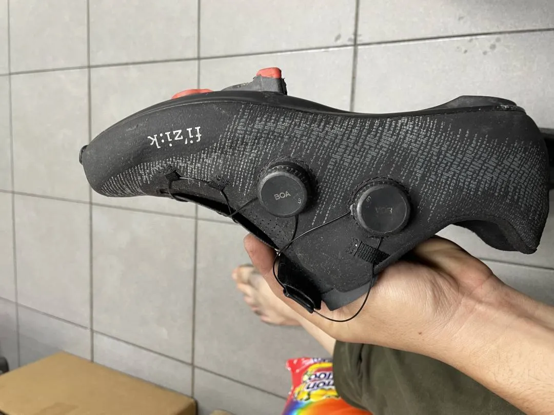 Fizik Vento Infinito Knit Carbon(Wide ) size 42