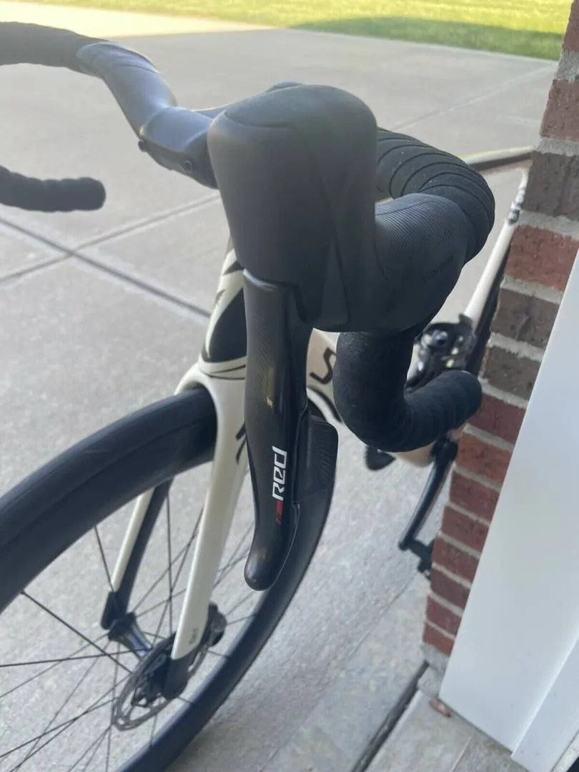 2018 Specialized used Venge Vias Pro 56cm Roval S Works Sram Red E-Tap
