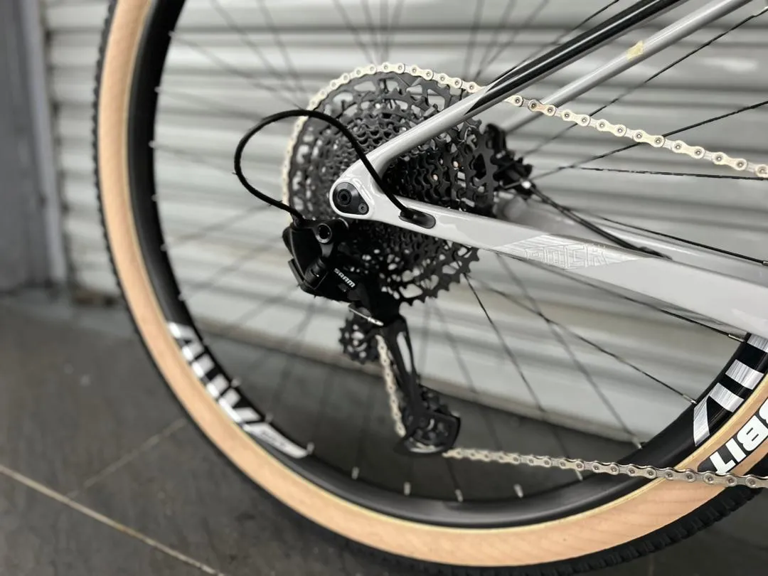 SUNPEED MTB CARBON 29