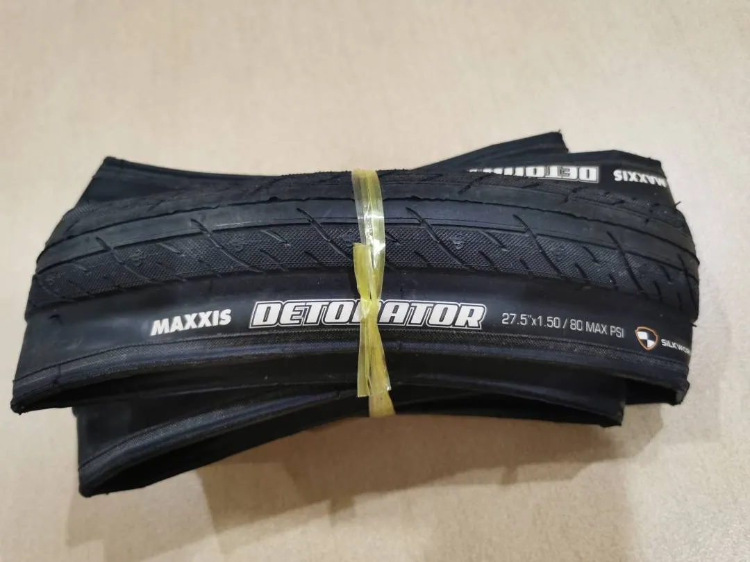 Maxxis DETONATOR tire 27.5x1.50