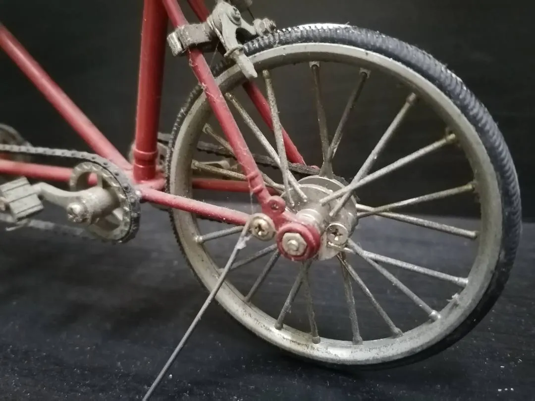 Six-rider tandem (miniature)