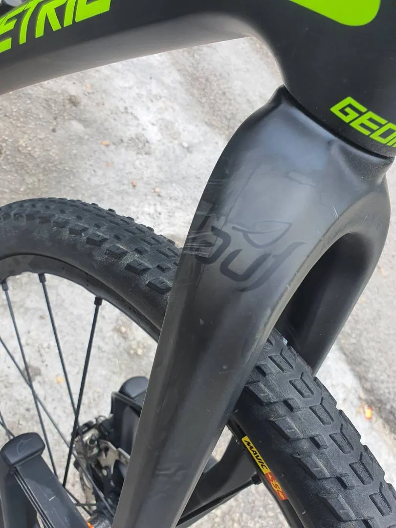 Fully loaded Carbon MTB with XTR
