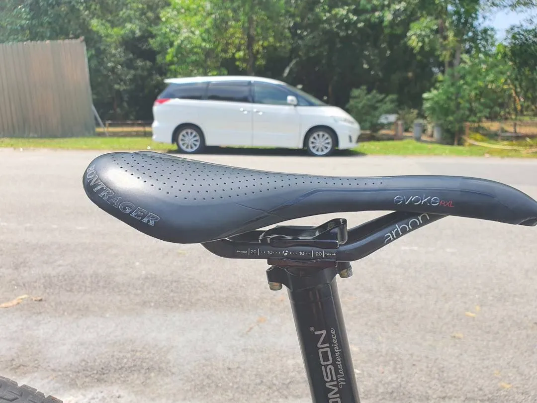 Fully loaded Carbon MTB with XTR