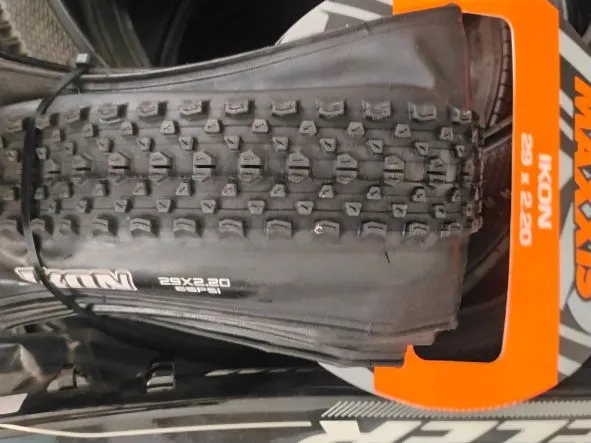 MAXXIS IKON 29X2.2 / 27.5X2.2 KEVLAR FOLDABLE