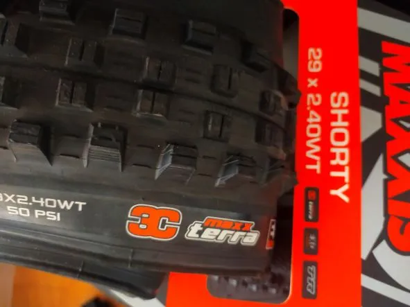 MAXXIS SHORTY 29X2.4 27.5X2.5 WT 3C MAXXTERRA TUBELESS READY EXO PROTECTION KEVLAR FOLDABLE