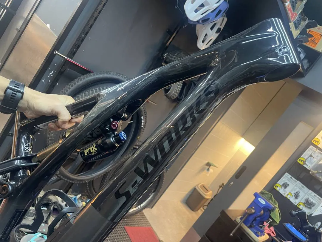 Brand new and unused Specialized Stumpjumper EVO S-Works frame (gloss smoke / carbon / black) s2