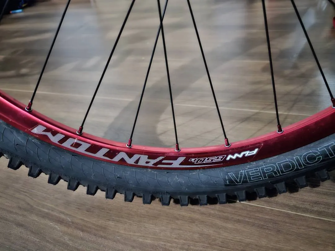 Pivot Mach 6.6 Carbon M