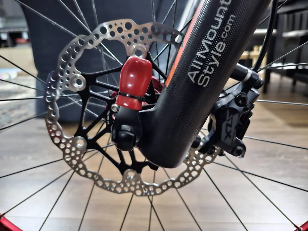 Pivot Mach 6.6 Carbon M