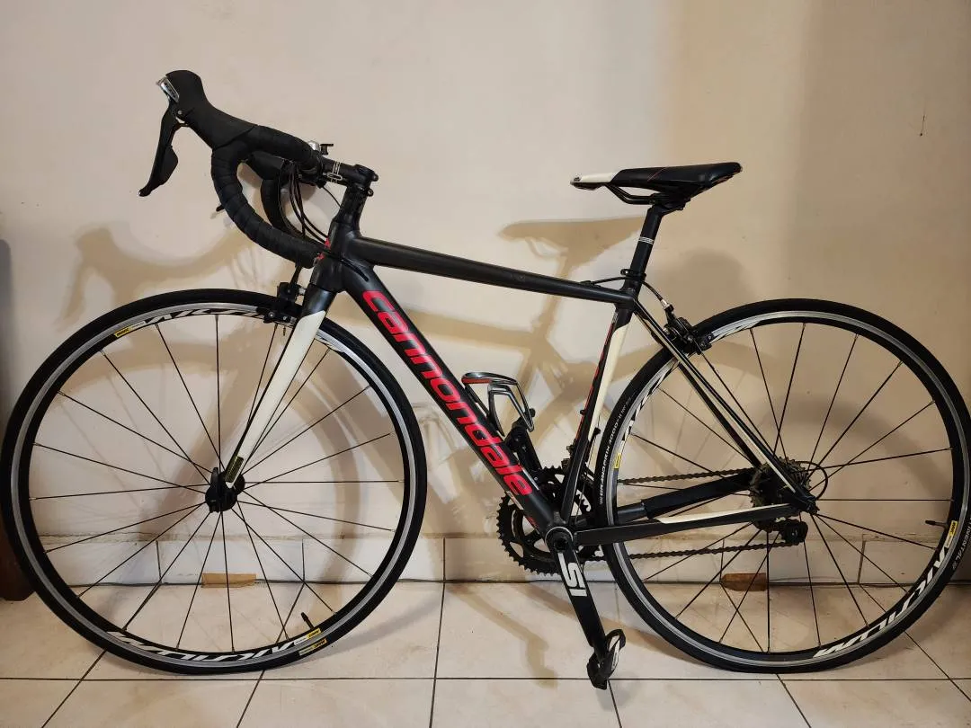 Cannondale CAAD 12 105 Complete Bike - Size 44 Women Geometry