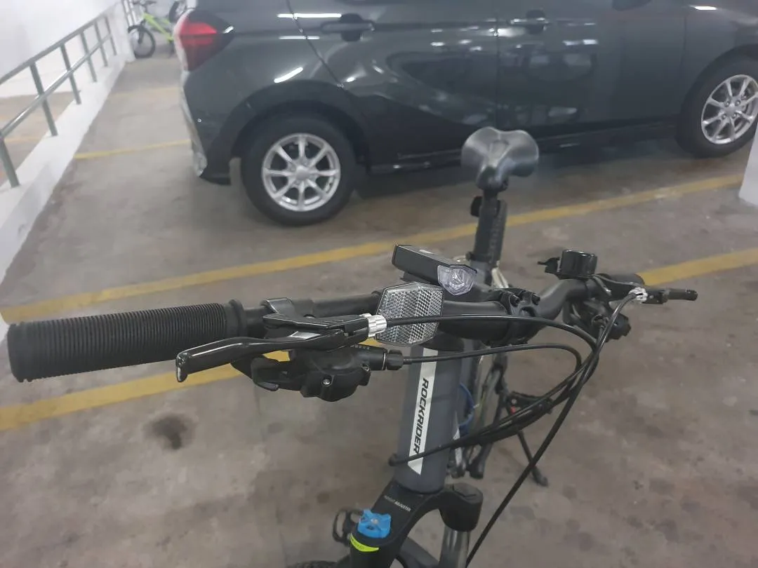 Hardly used Decathlon Dual Disc Brake ST500 Large size Bicycle