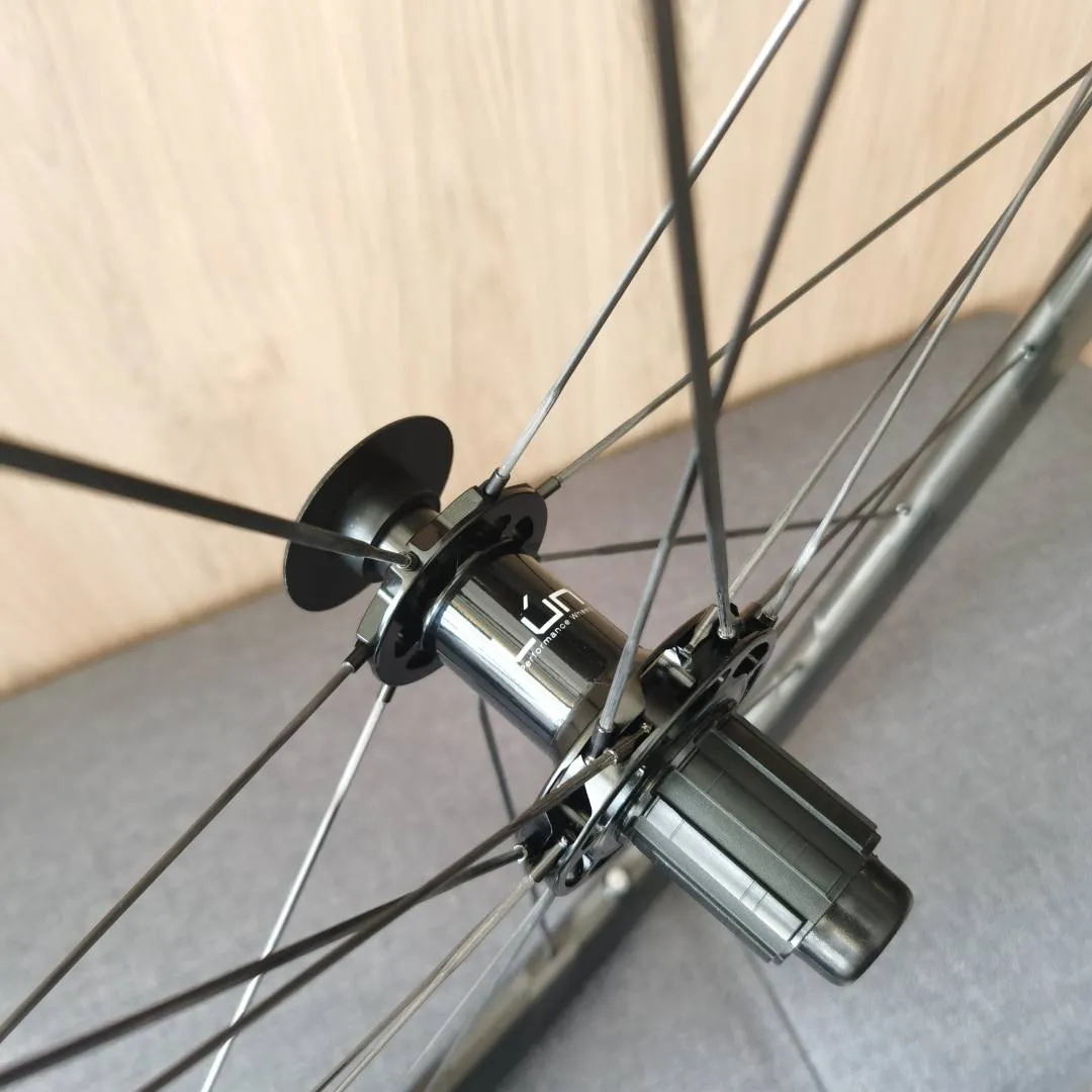 LÃºn HYPER 2020 Wheelset 38mm/50mm/65mm (Disc/Rim Brake)