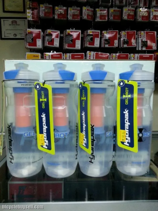 HYDRAPAK WATER BOTTLE