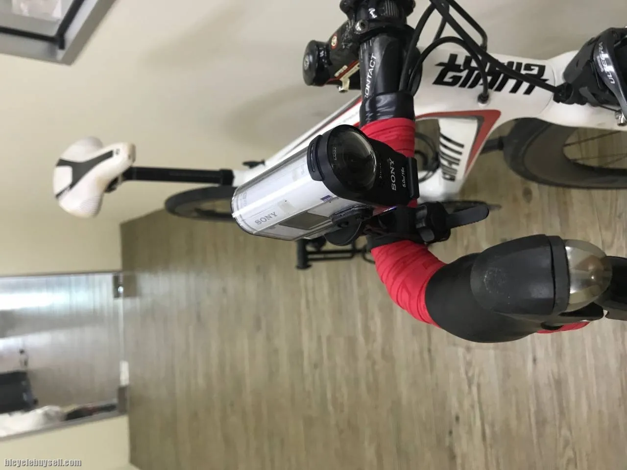 SONY ACTION CAMERA ( HDR-AS200VR )