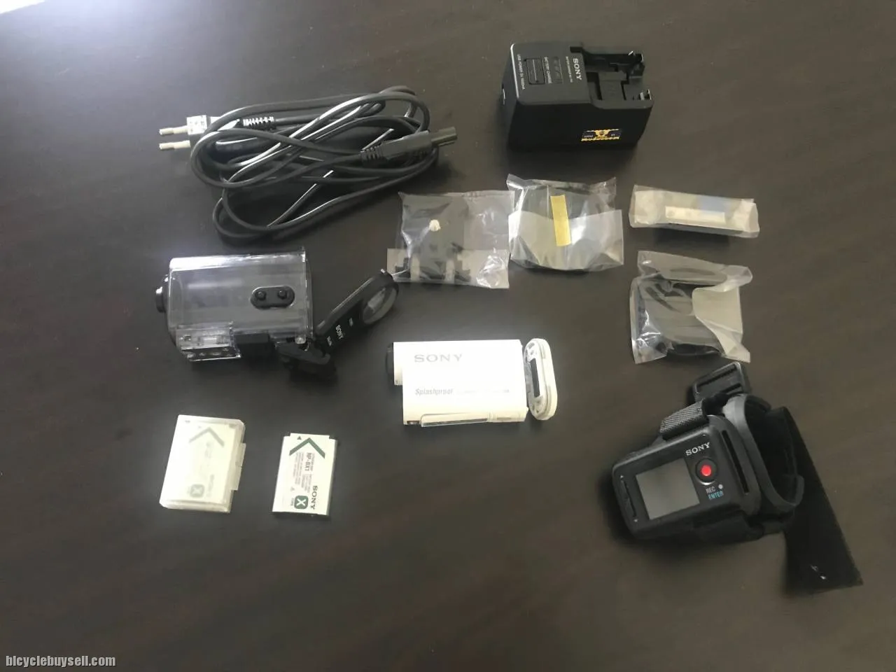 SONY ACTION CAMERA ( HDR-AS200VR )