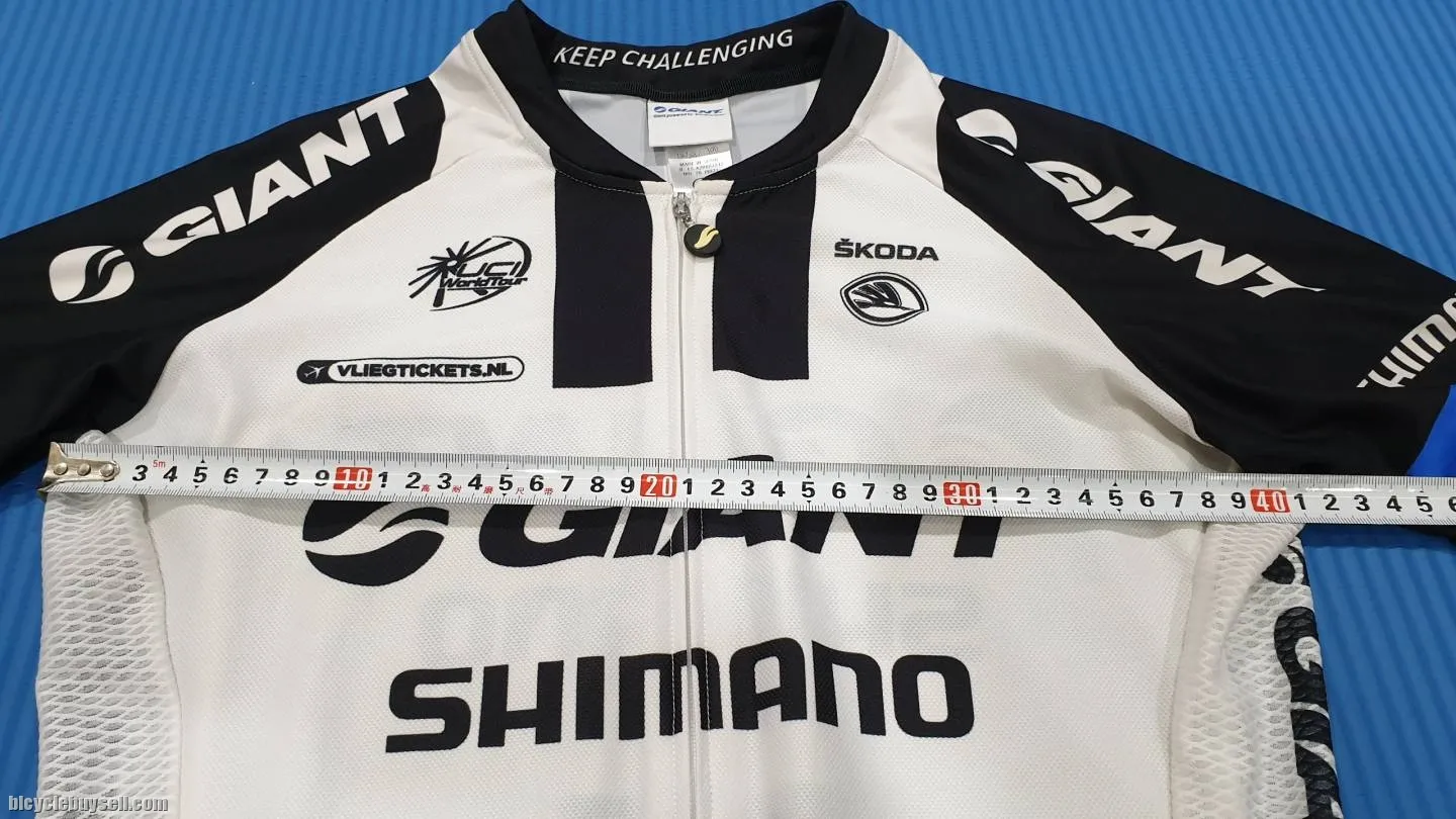 ORIGINAL PRO TEAM GIANT SHIMANO KITS: CLIMBER JERSEY, BIB SHORTS &amp; GLOVE
