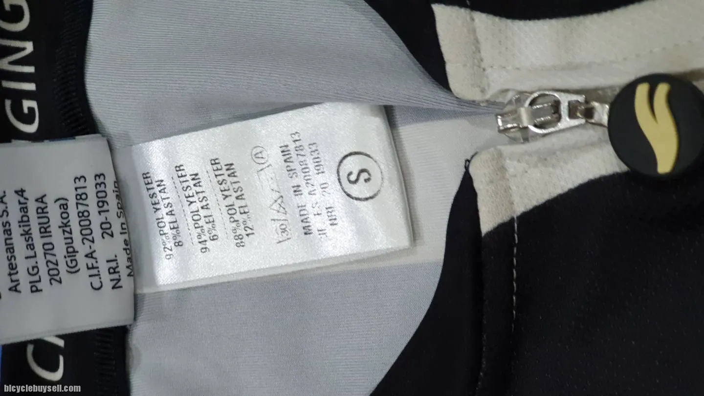 ORIGINAL PRO TEAM GIANT SHIMANO KITS: CLIMBER JERSEY, BIB SHORTS &amp; GLOVE