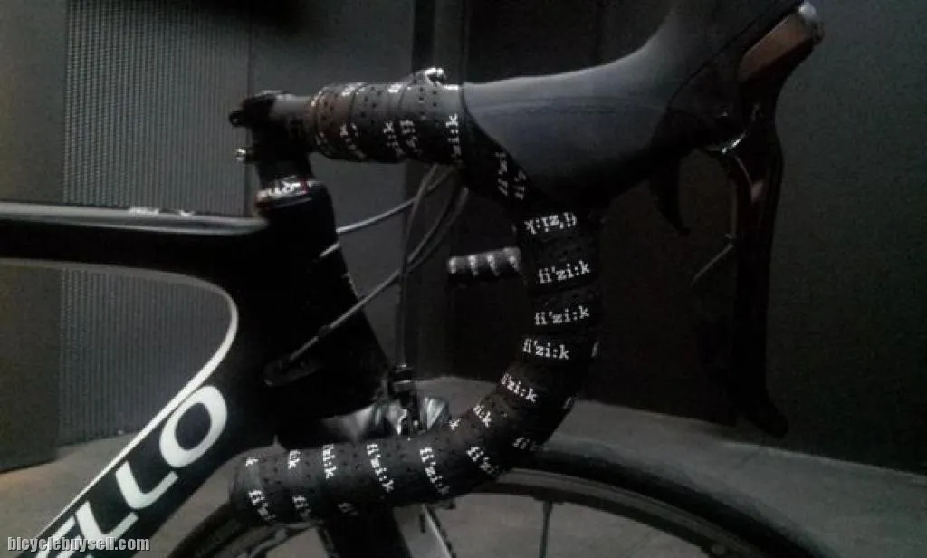fi'zi:k Cyrano R3 handlebar 38cm