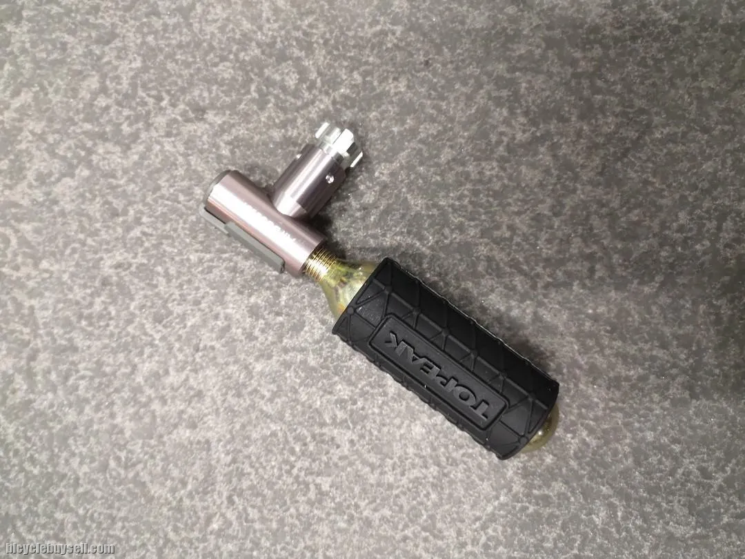 Topeak Airbooster CO-2 inflator