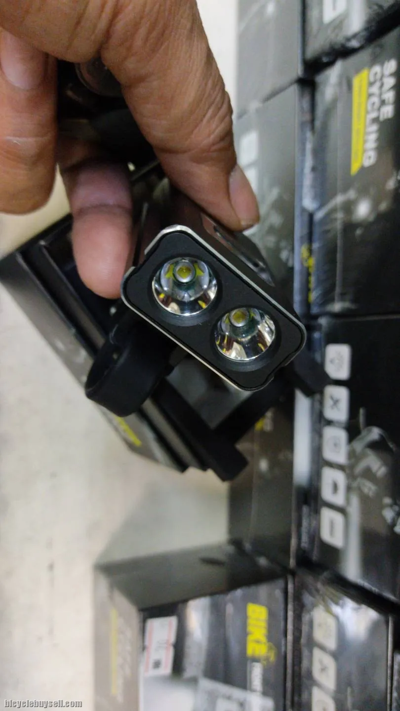 SAFE CYCLING LIGHTS