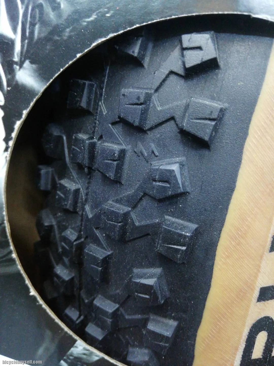INNOVA PRO  BUTTE RACE SKIN WALL 27.5X 2.25 5(tubeless ready)