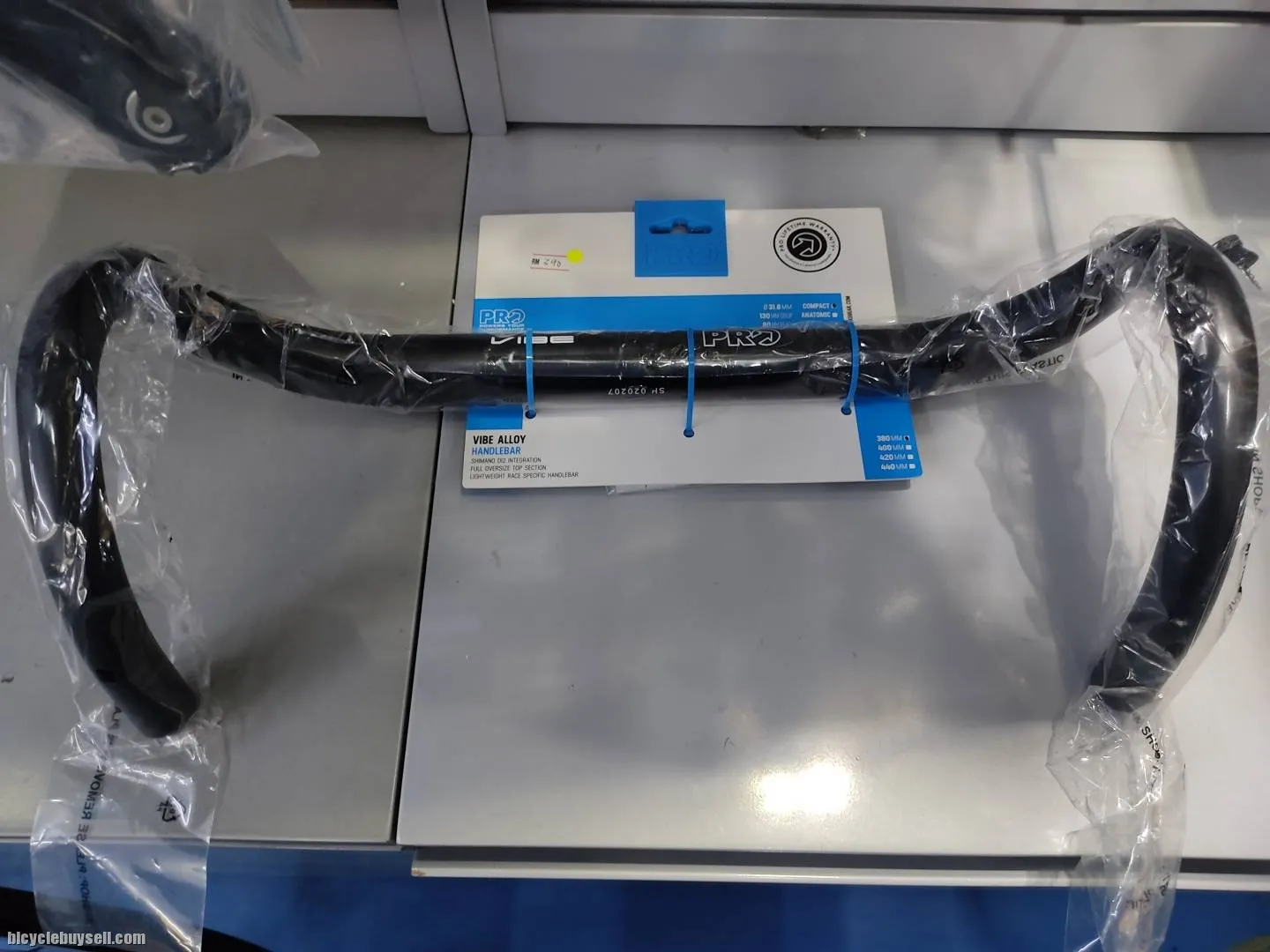 SHIMANO PRO VIBE ALLOY HANDLEBAR COMPACT 38/40/42 CM / 31.8MM DIAMETER