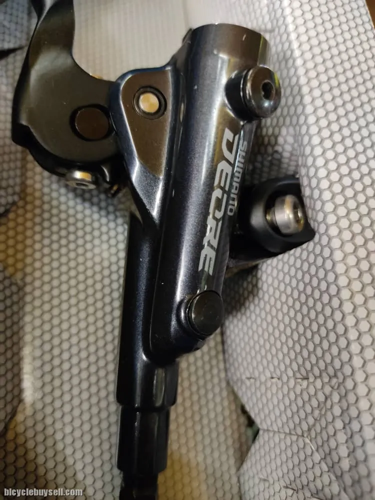 Shimano DEORE BR-M6100 Post-Mount G04S Brake Caliper 2 piston